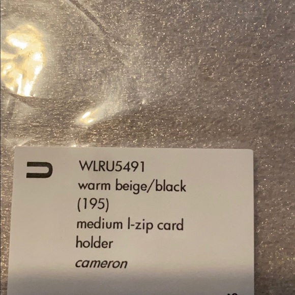 BRAND NEW KATE SPADE WRISTLET - Picture 3 of 4